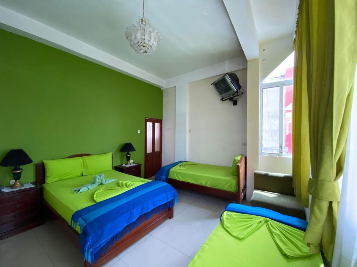 Hostal Puerto Azul Manta Eksteriør bilde