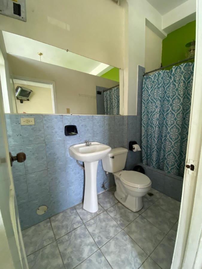 Hostal Puerto Azul Manta Eksteriør bilde
