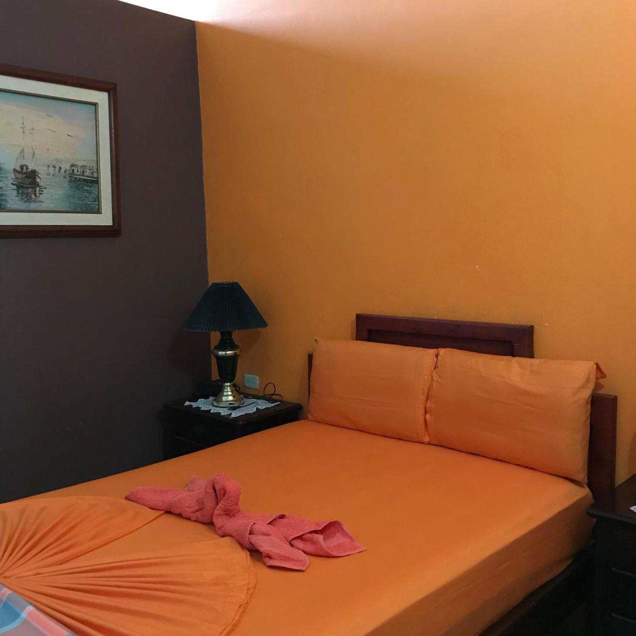 Hostal Puerto Azul Manta Eksteriør bilde